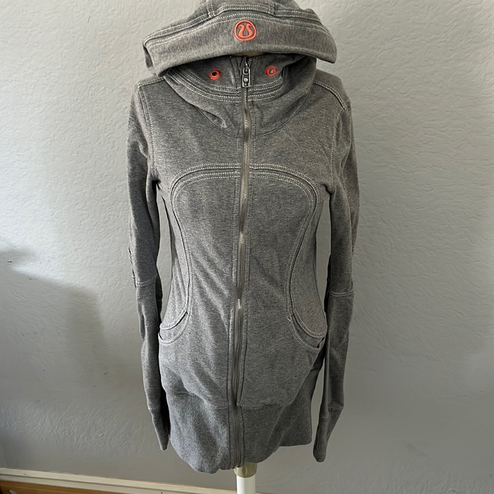Lululemon hoodie zip down sweater, size 6, color gray